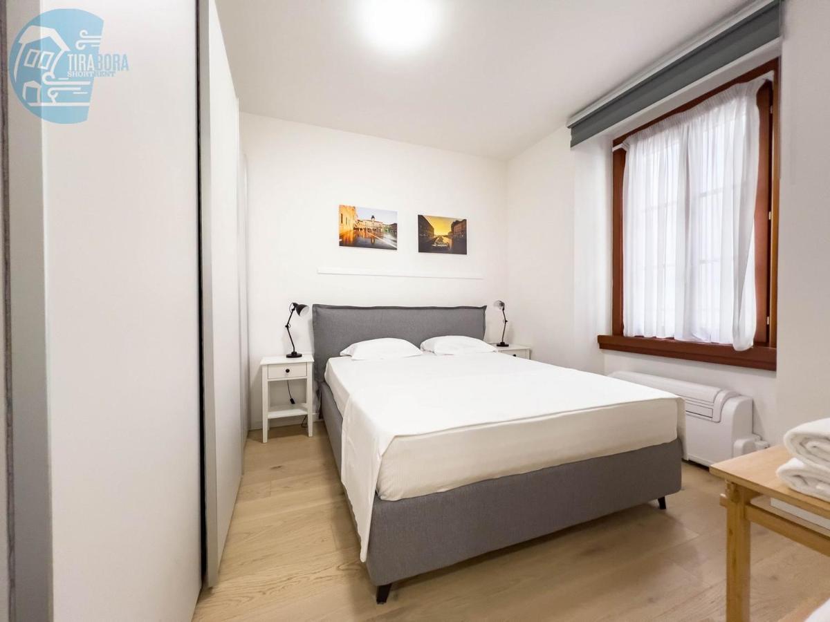 트리에스테 Piazza Della Borsa 3C Tirabora Short Rent 아파트 외부 사진