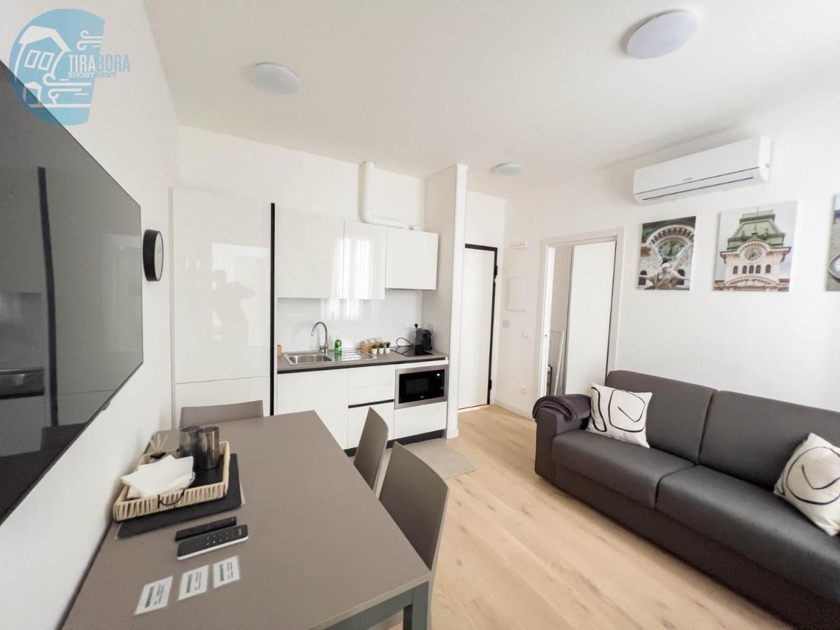 트리에스테 Piazza Della Borsa 3C Tirabora Short Rent 아파트 외부 사진
